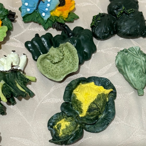 MCM Fruit And Veggies Refrigerator Magnets Resin Lot 8 - Picture 3 of 6